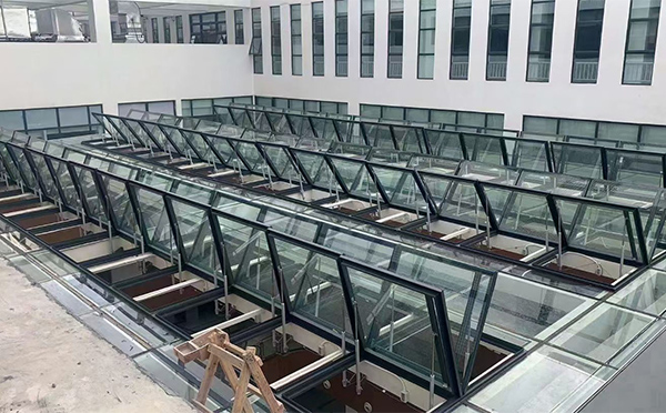 百安科技有限公司近期泽库排烟窗项目案例分享 百安科技有限公司近期泽库排烟窗项目案例分享